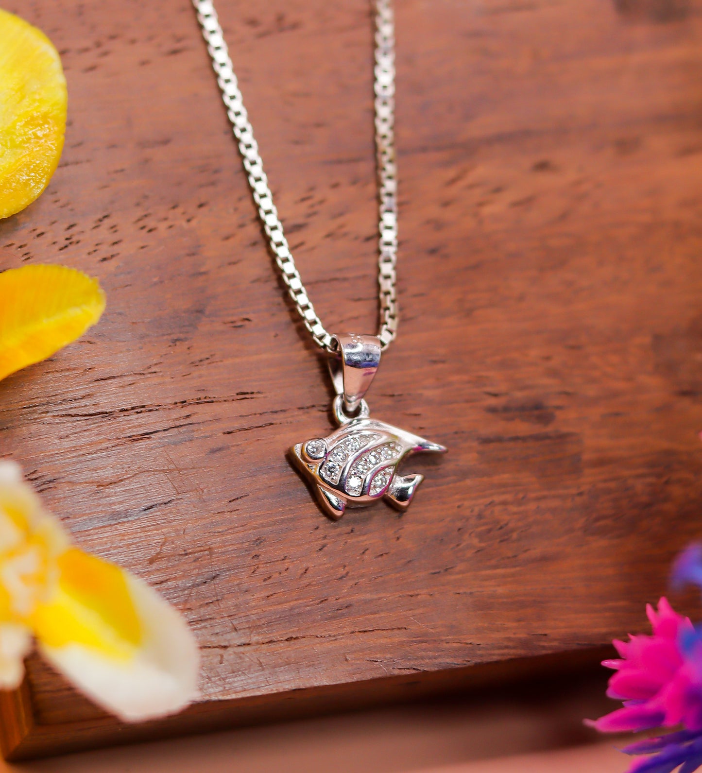 925 Sterling Silver Sparkling Fish Pendant