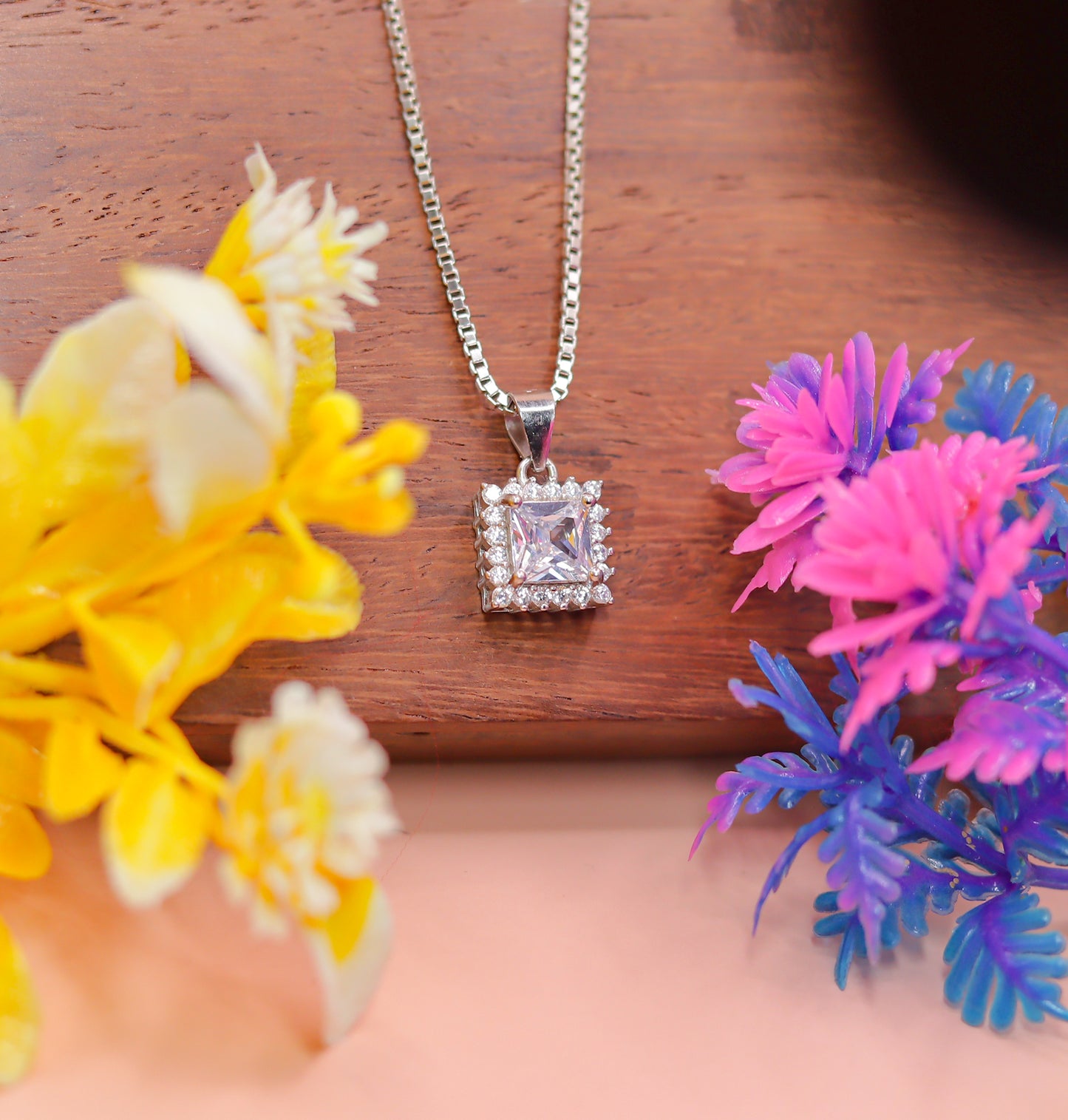 Elegant Square-Cut 925 Silver Pendant with Sparkling Stones