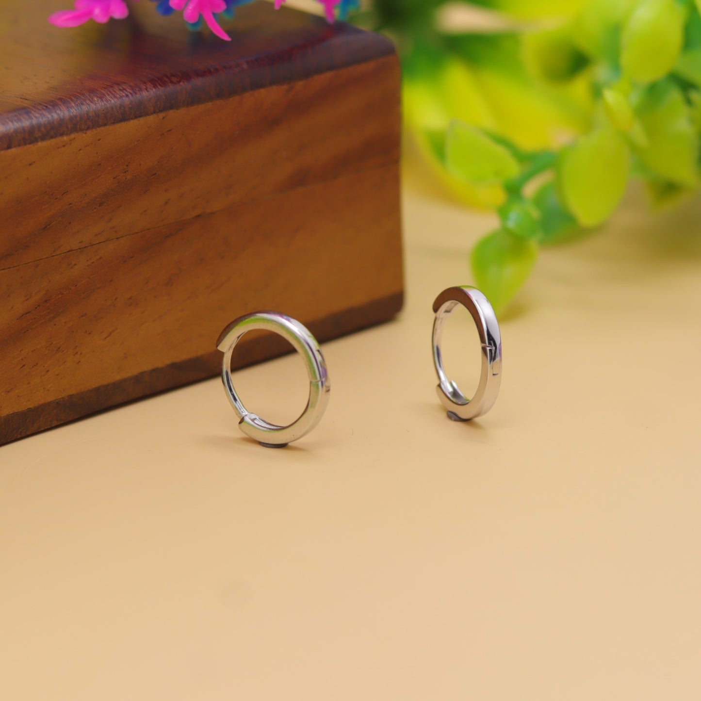 Men’s Plain Silver Hoop Earring
