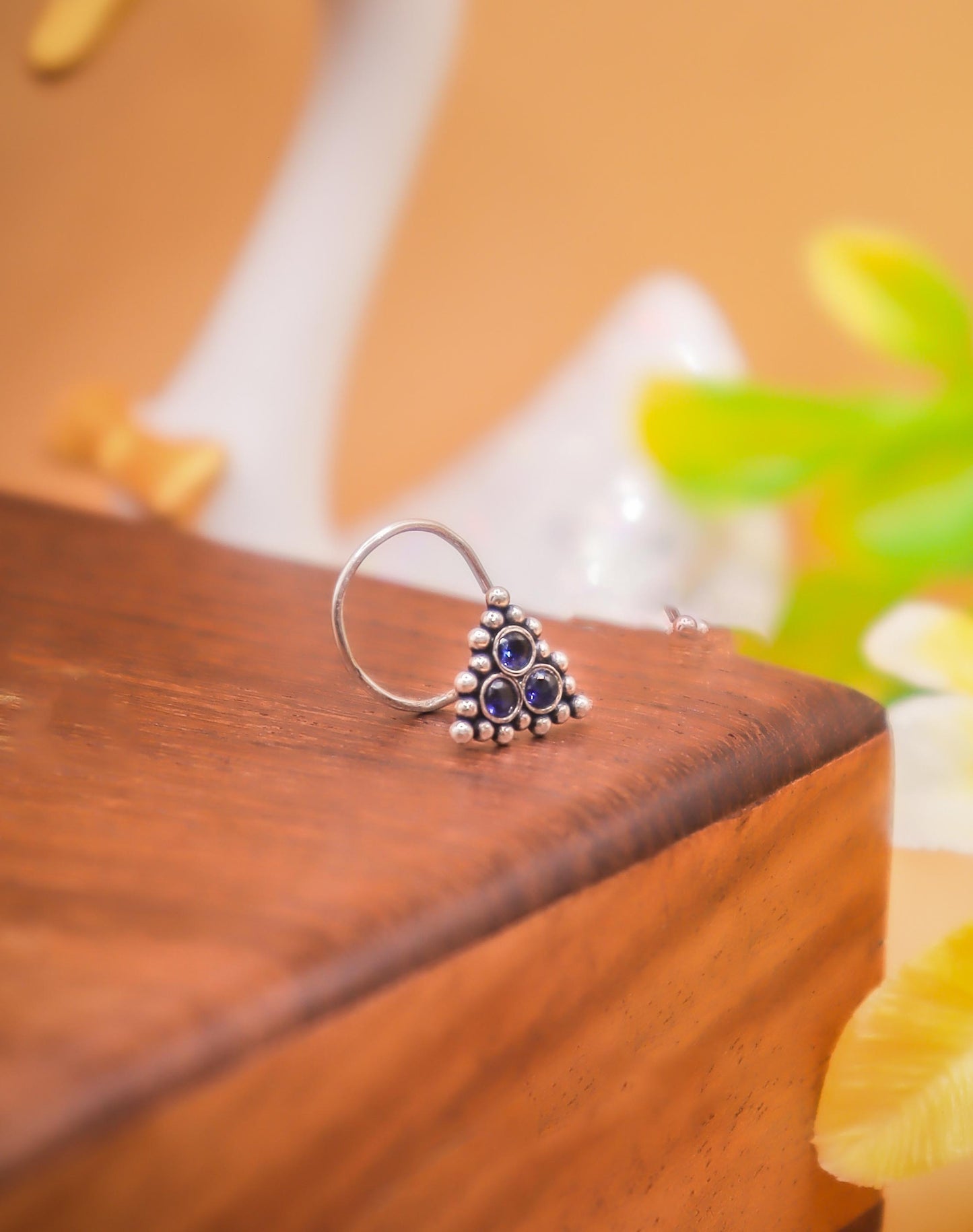 Tri Bead Cluster Silver Nose Pin