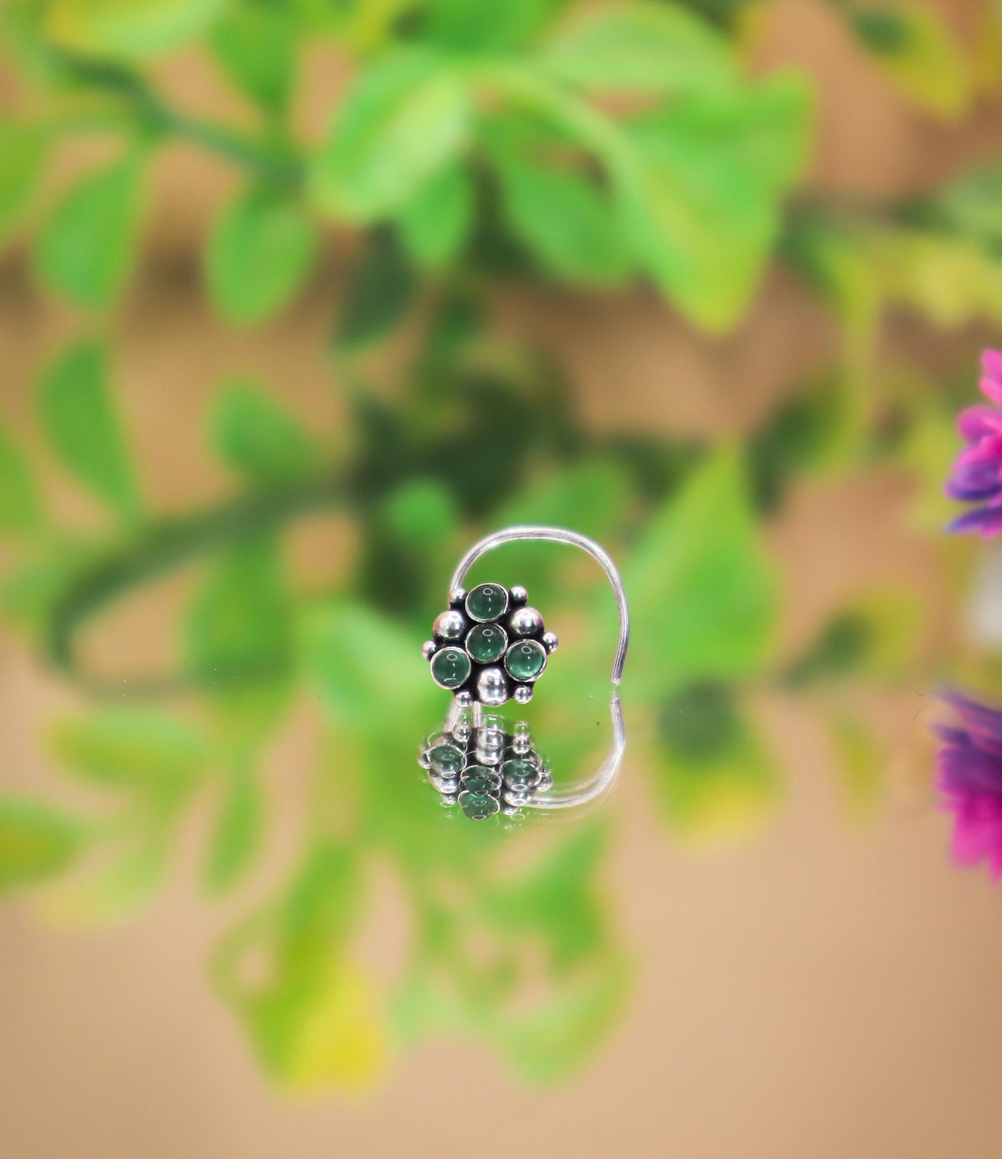 Emerald Bloom Silver Nose Pin