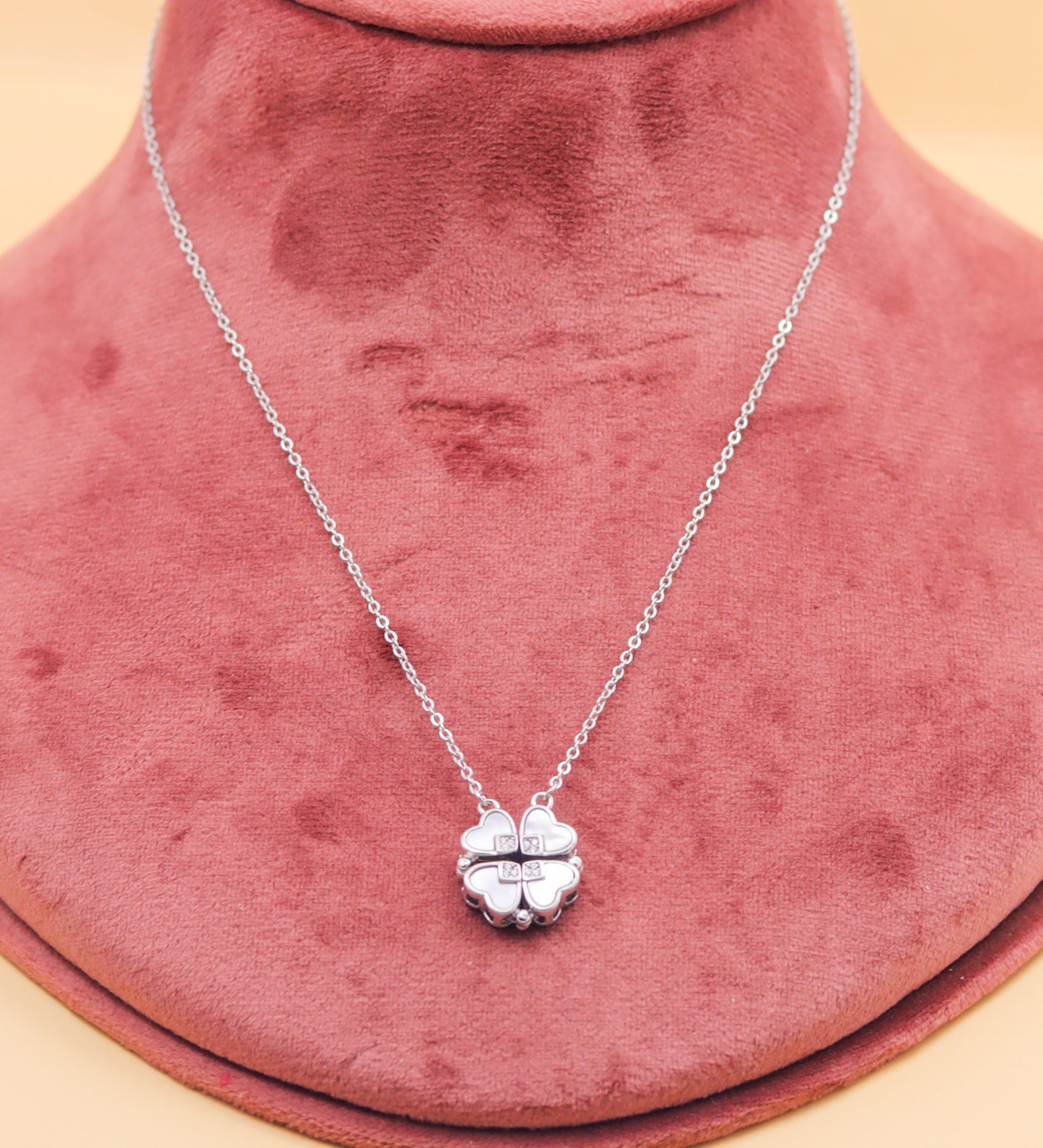 Elegant Silver Clover Heart Pendant with Chain