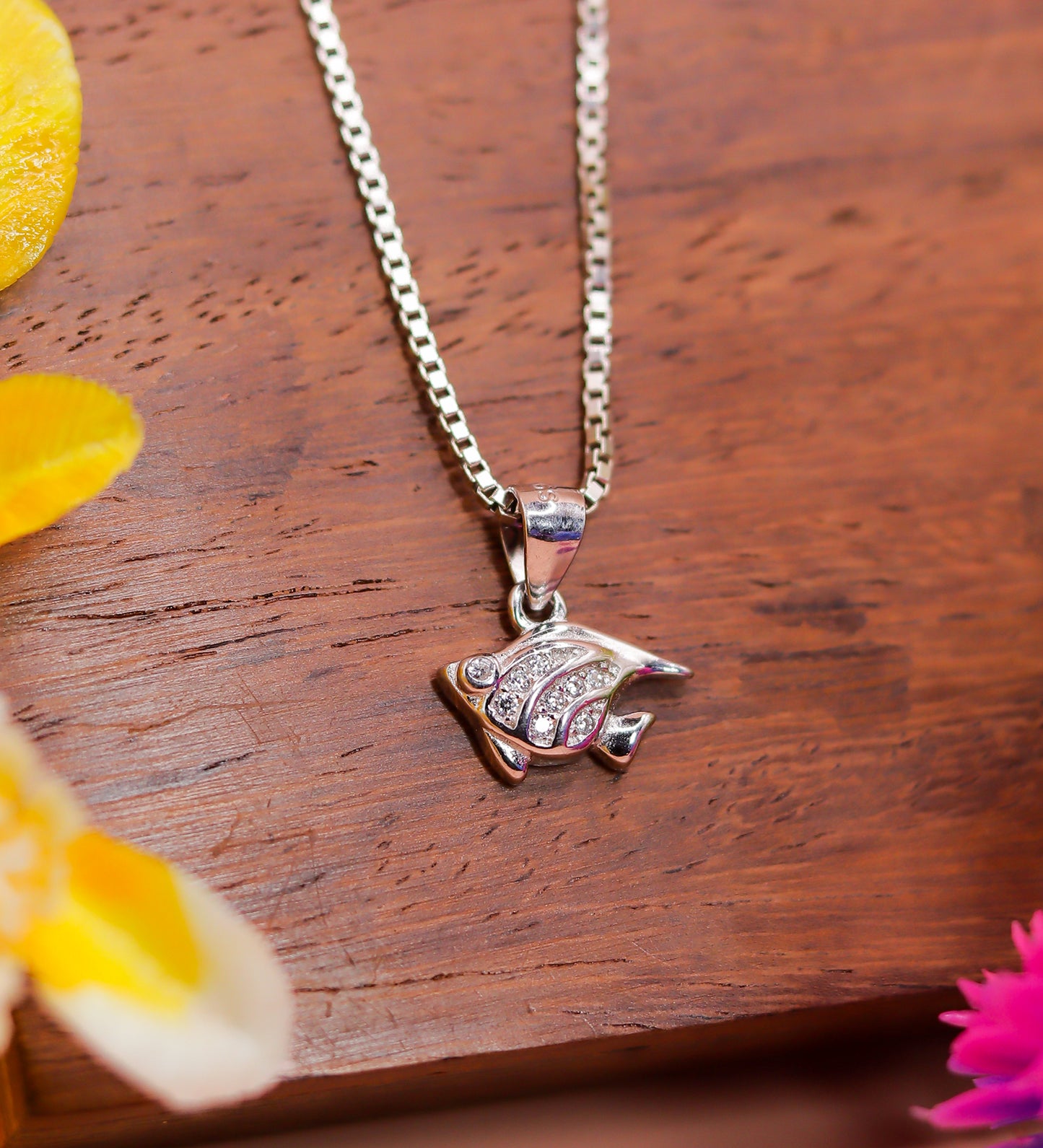 925 Sterling Silver Sparkling Fish Pendant