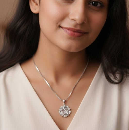 Premium 925 Sterling Silver Star Pendant – Elegant Shine with Fine Detailing