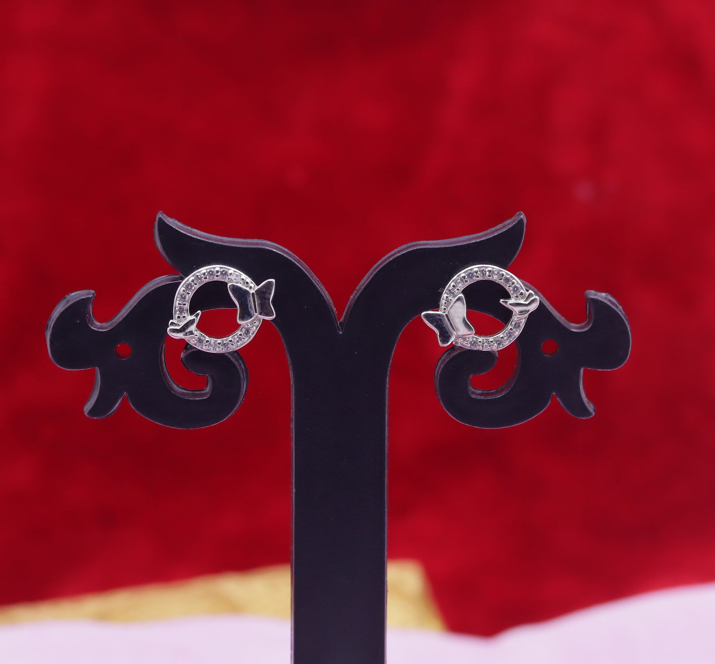 Elegant Silver Butterfly Circle Pendant Set