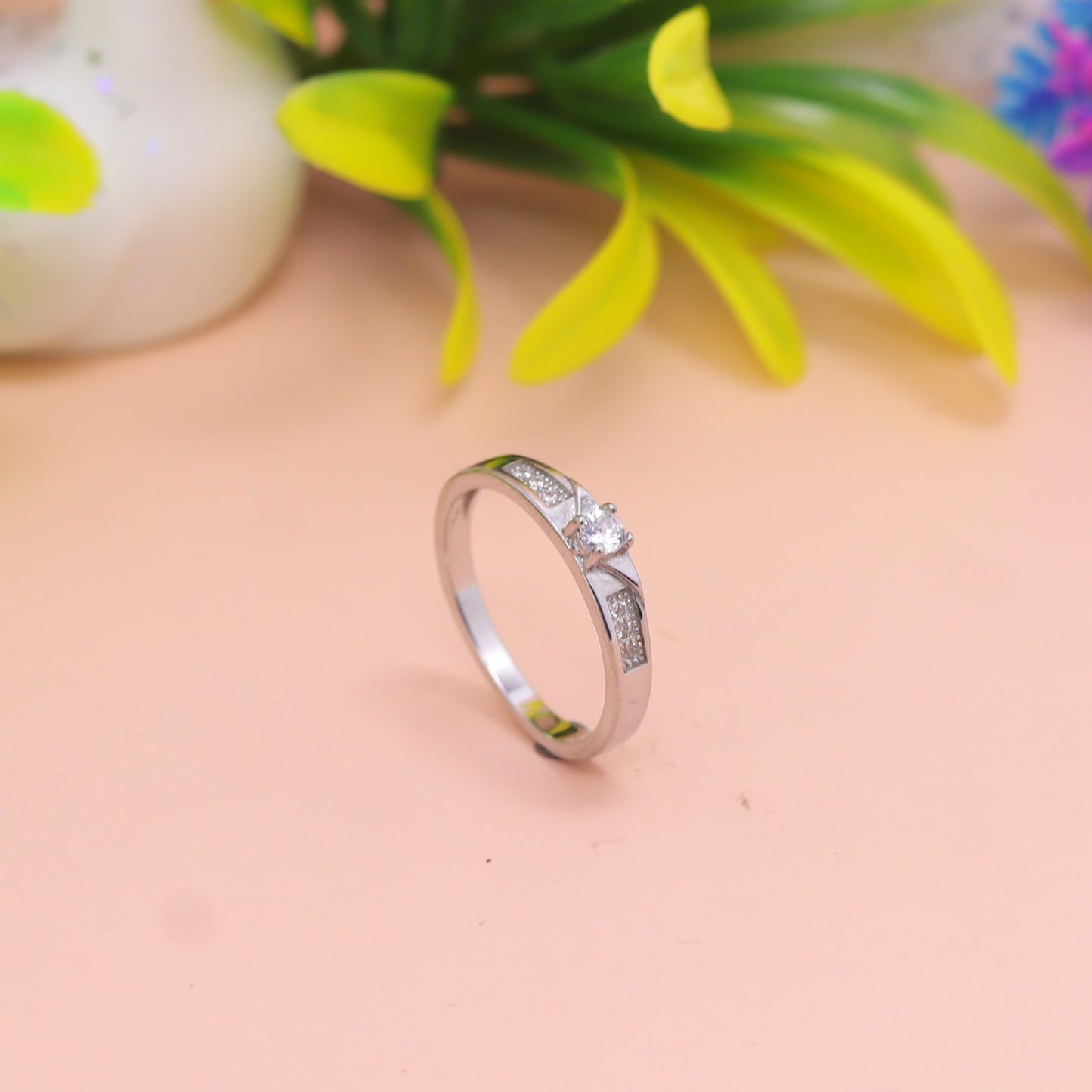 Minimal Solitaire Line Silver Ring