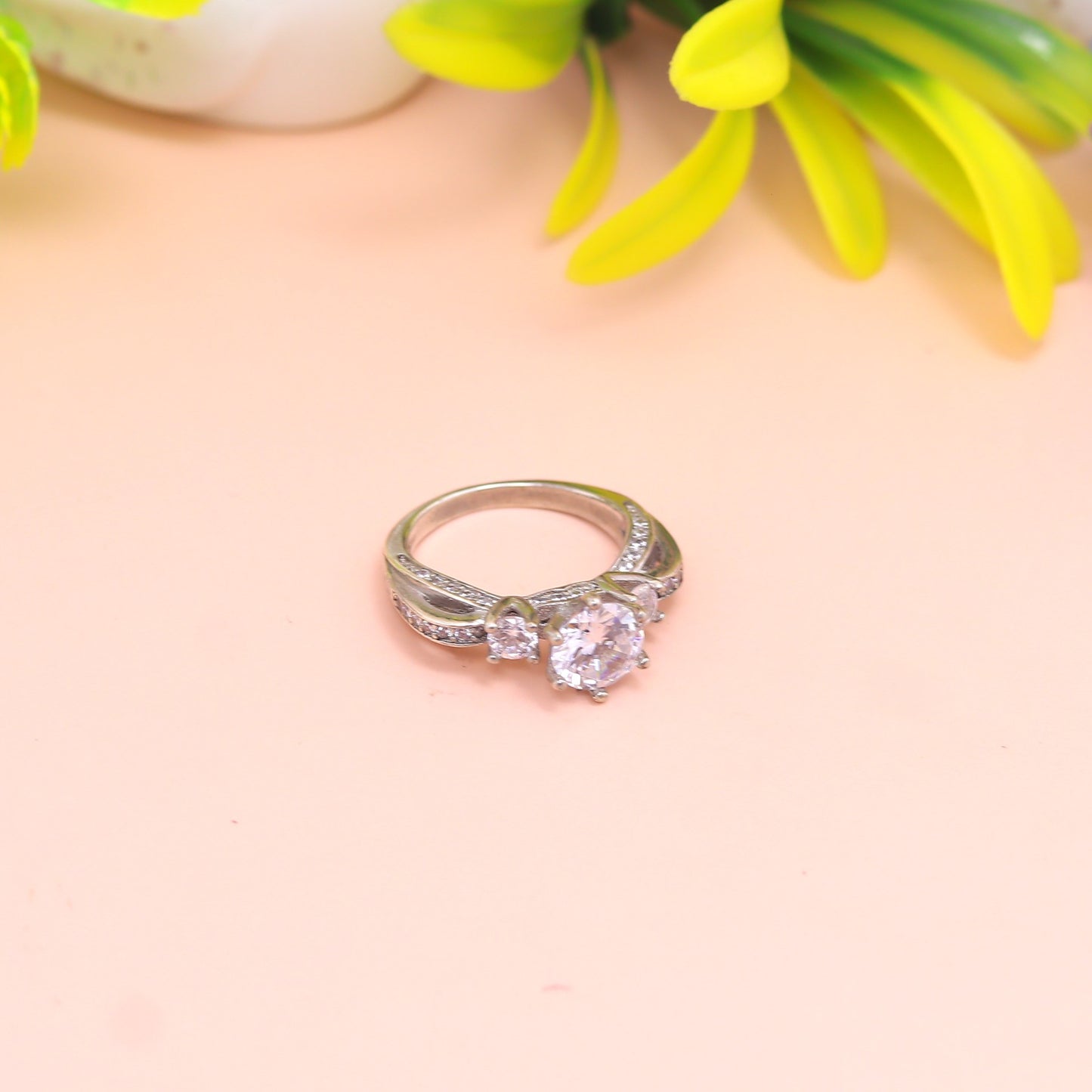 Royal Three-Stone Sparkle Silver Ring