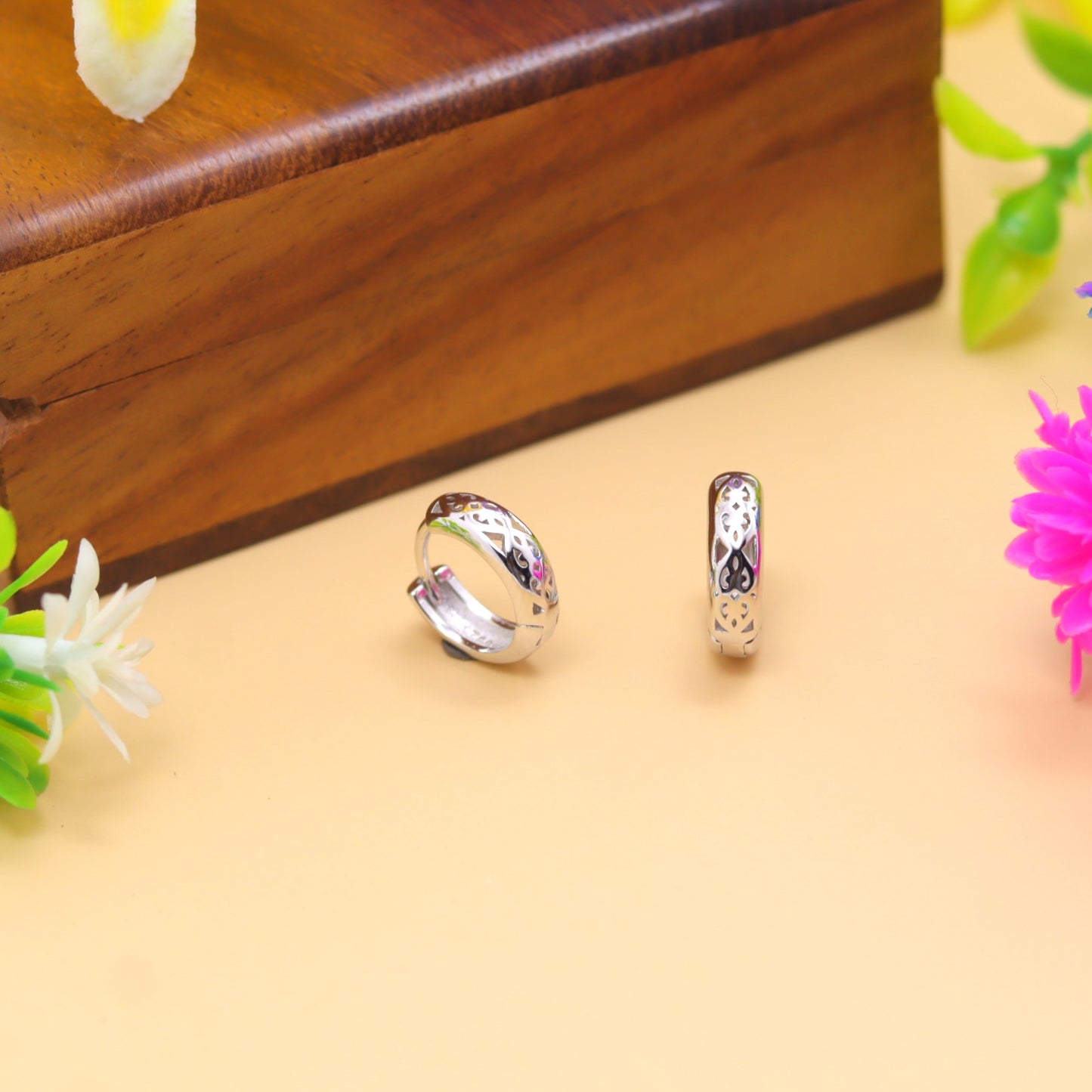 Men’s Textured Silver Hoop Earrings