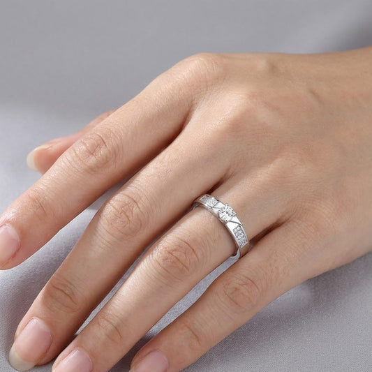 Minimal Solitaire Line Silver Ring